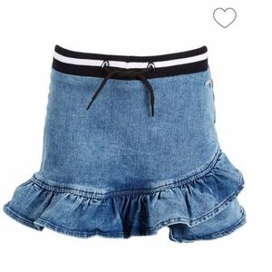 Ruffled denim skirt